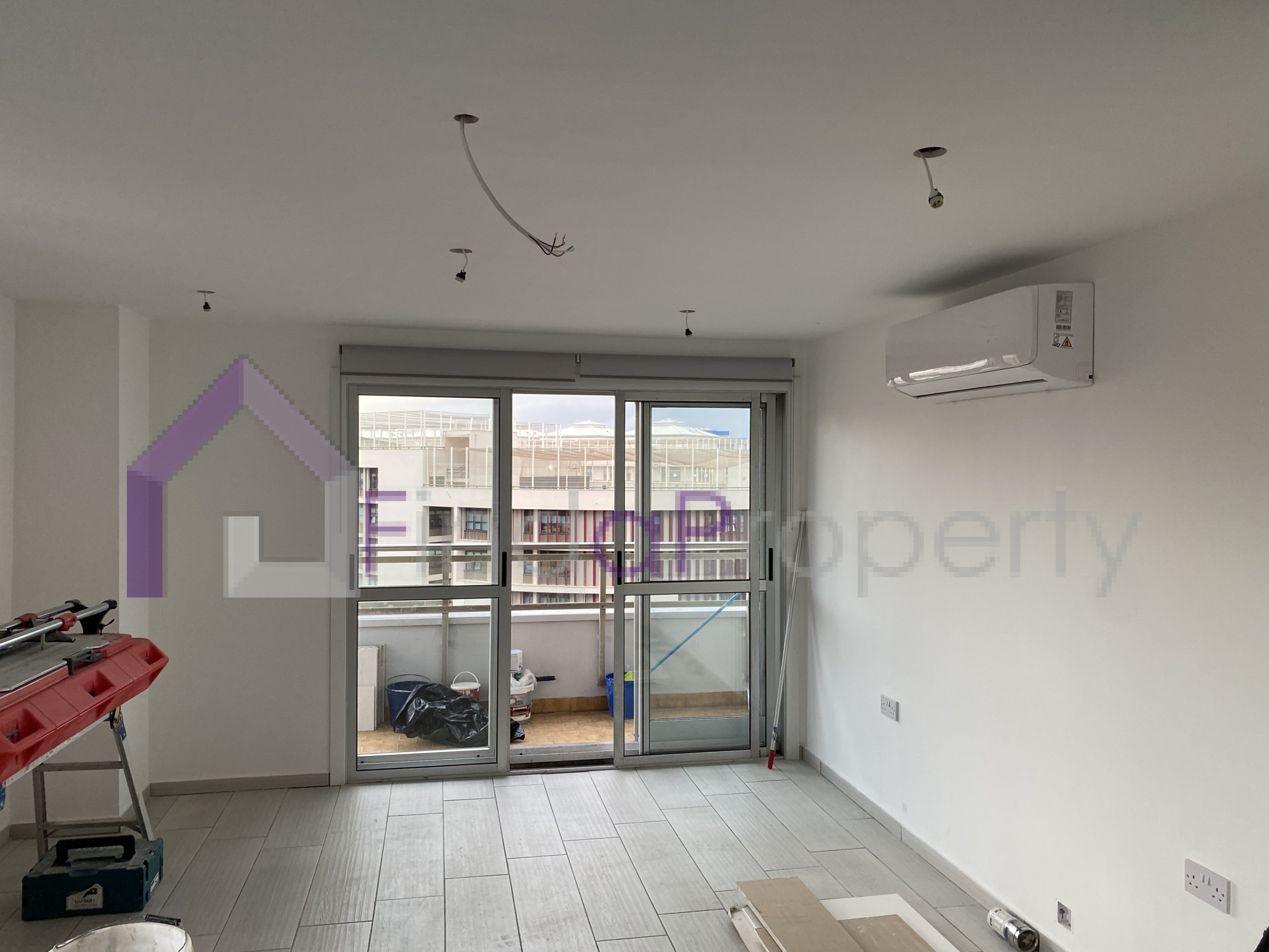 Stunning 1 bed with balcony and Parking – FindaProperty